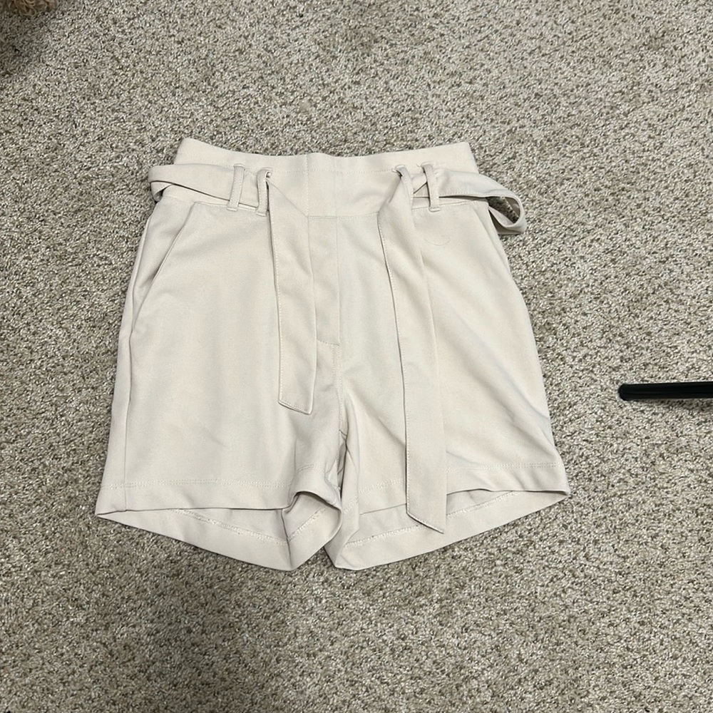 Maurice’s Sinched Waist dress shorts - Picture 1 of 3